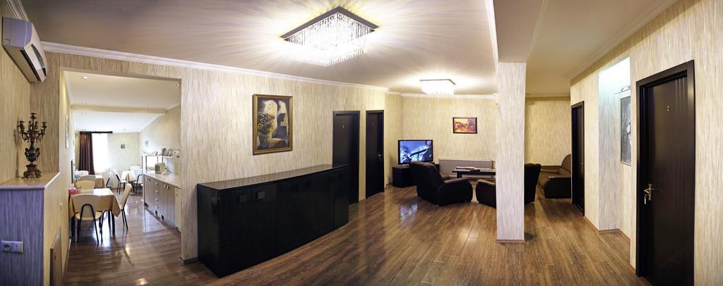 Rondo Hotel Tbilisi Exterior photo