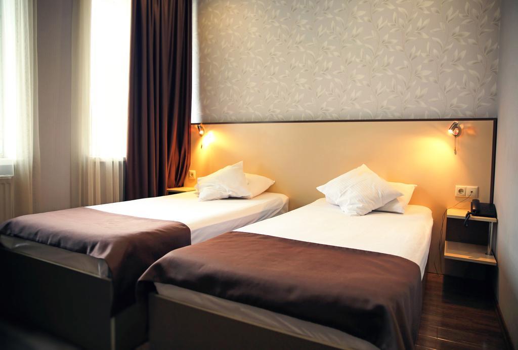 Rondo Hotel Tbilisi Room photo