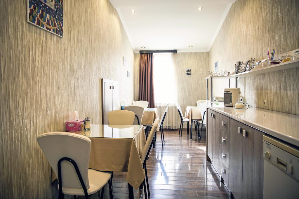 Rondo Hotel Tbilisi Exterior photo