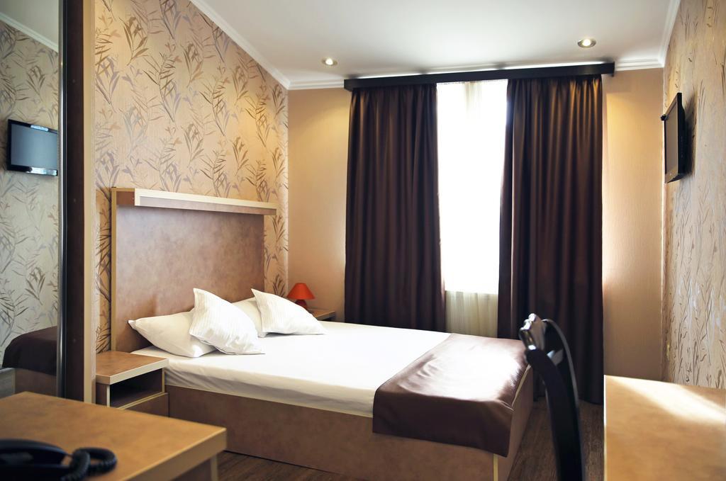 Rondo Hotel Tbilisi Room photo
